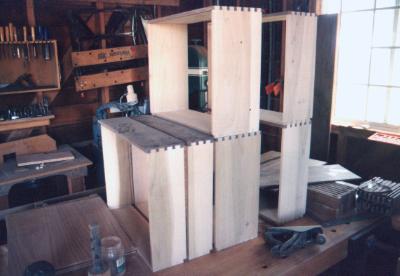 dovetails.jpg (17599 bytes)